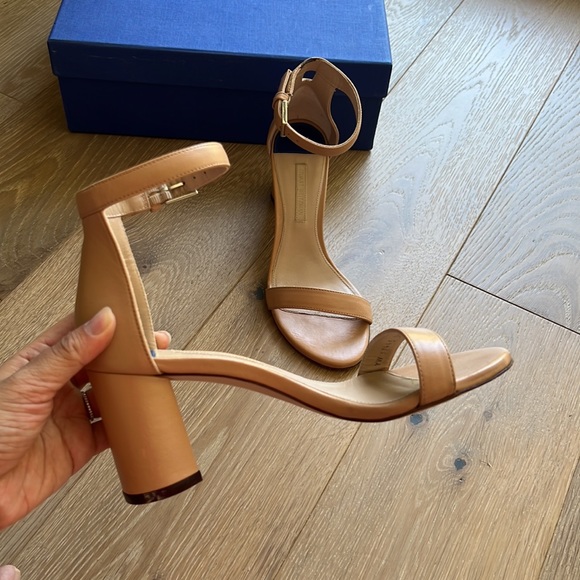 Stuart Weitzman 75mm Nudist
Curve Block Sandals Nude - Picture 11 of 15